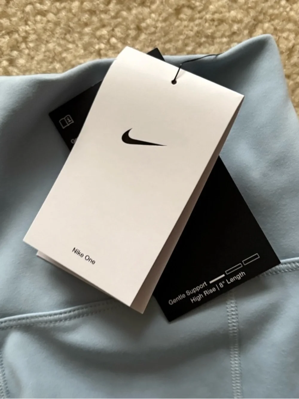 NWT Nike Women's One High-Waisted 8